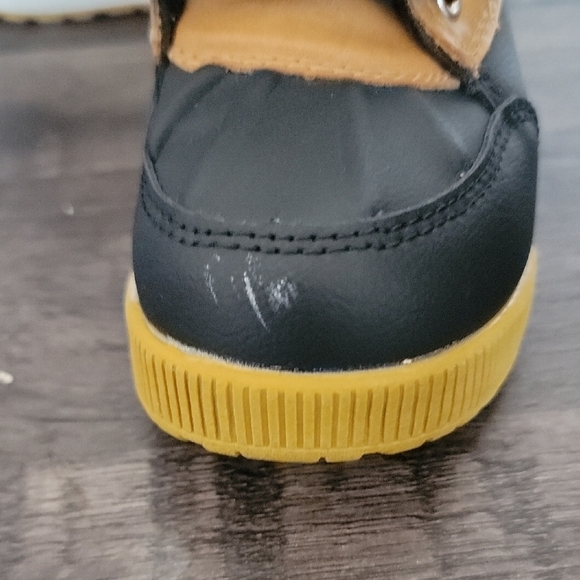 3 for $25 item🎉Wonder Nation Baby Tan and Black Boots - Picture 5 of 6